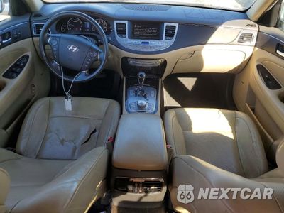 Zdjęcie 8 z 12 samochodu: 2010 HYUNDAI GENESIS 3.8L VIN:KMHGC4DE1AU079624 - miniatura