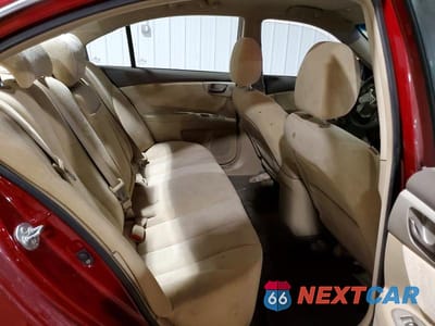 Zdjęcie 10 z 11 samochodu: 2008 KIA OPTIMA LX VIN:KNAGE123X85217967 - miniatura