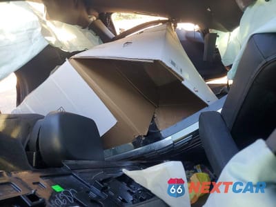 Zdjęcie 10 z 12 samochodu: 2023 CHEVROLET TAHOE C1500 HIGH COUNTRY VIN:1GNSCTKL3PR473252 - miniatura