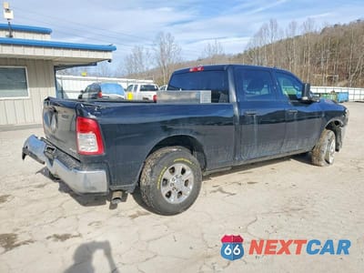 Trzecie zdjęcie samochodu z tyłu: 2022 RAM 2500 BIG HORN/LONE STAR VIN:3C6UR5DL8NG283153 - miniatura