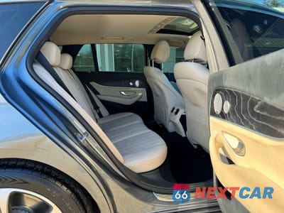 Zdjęcie 6 z 14 samochodu: 2017 MERCEDES-BENZ E 400 4MATIC VIN:WDDZH6GB9HA239374 - miniatura