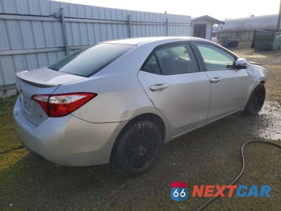Trzecie zdjęcie samochodu z tyłu: 2015 TOYOTA COROLLA S VIN:5YFBURHE3FP268010 - miniatura
