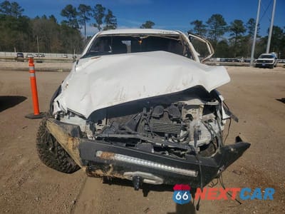 Piąte zdjęcie samochodu w środku: 2016 TOYOTA TACOMA TRD OFF-ROAD VIN:5TFCZ5AN8GX044372 - miniatura