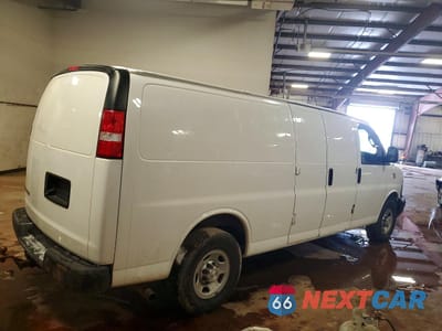 Trzecie zdjęcie samochodu z tyłu: 2017 CHEVROLET EXPRESS G2500 VIN:1GCWGBFG7H1128604 - miniatura