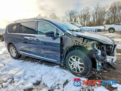 Czwarte zdjęcie samochodu z boku: 2020 CHRYSLER PACIFICA TOURING L VIN:2C4RC1BG5LR115735 - miniatura