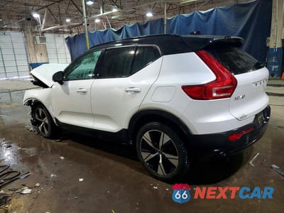 Drugie zdjęcie samochodu z przodu: 2022 VOLVO XC40 P8 RECHARGE PLUS VIN:YV4ED3UR7N2690875 - miniatura