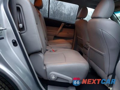 Zdjęcie 11 z 12 samochodu: 2012 TOYOTA HIGHLANDER BASE VIN:5TDBK3EH4CS165117 - miniatura