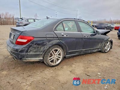 Trzecie zdjęcie samochodu z tyłu: 2014 MERCEDES-BENZ C 300 4MATIC VIN:WDDGF8AB3EA965034 - miniatura