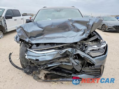 Piąte zdjęcie samochodu w środku: 2022 VOLKSWAGEN TIGUAN SE R-LINE BLACK VIN:3VVCB7AX9NM097698 - miniatura