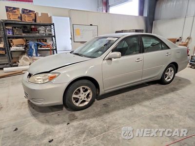 2002 TOYOTA CAMRY-LE 4T1BE32K72U037127 - główne zdjęcie licytacji z USA - miniatura