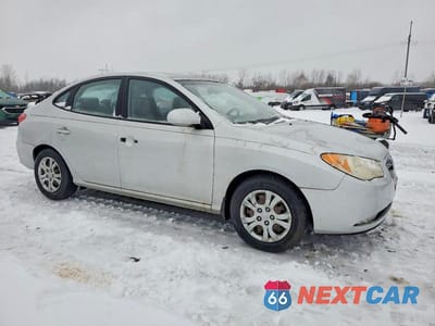Czwarte zdjęcie samochodu z boku: 2009 HYUNDAI ELANTRA GLS VIN:KMHDU46D19U716060 - miniatura