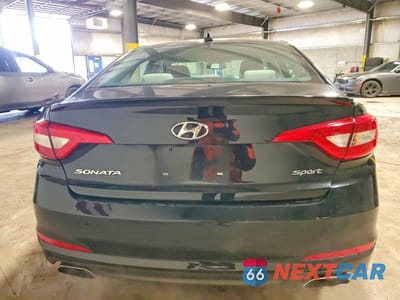 Zdjęcie 6 z 12 samochodu: 2017 HYUNDAI SONATA SPORT VIN:5NPE34AF6HH462293 - miniatura