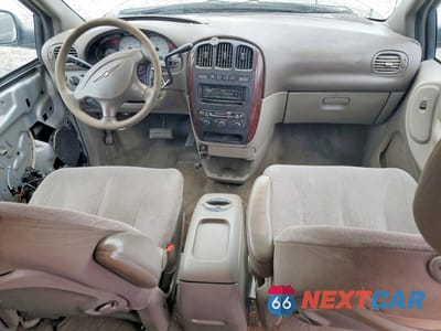 Zdjęcie 8 z 14 samochodu: 2002 CHRYSLER TOWN & COUNTRY EX VIN:2C4GP74L22R762438 - miniatura