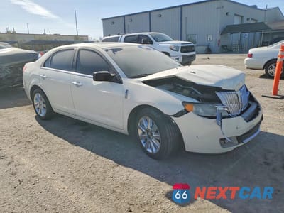 Czwarte zdjęcie samochodu z boku: 2012 LINCOLN MKZ VIN:3LNHL2GC9CR819191 - miniatura