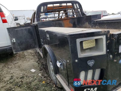 Drugie zdjęcie samochodu z przodu: 2022 RAM 2500 UTILITY / SERVICE TRUCK VIN:3C7WR5HJ8NG213777 - miniatura