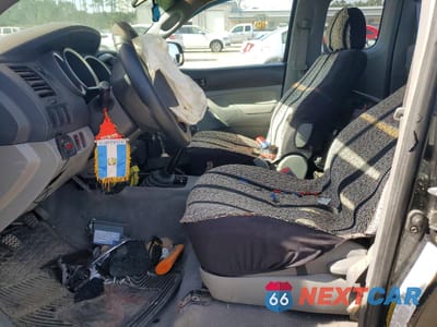 Zdjęcie 7 z 13 samochodu: 2005 TOYOTA TACOMA ACCESS CAB VIN:5TEUX42N75Z108085 - miniatura