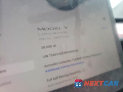 Zdjęcie 9 z 15 samochodu: 2024 TESLA MODEL Y VIN:7SAYGAEE8RF050039 - miniatura