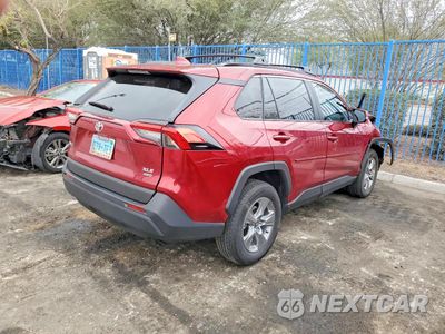 Trzecie zdjęcie samochodu z tyłu: 2025 TOYOTA RAV4 XLE VIN:2T3P1RFV0SW578519 - miniatura