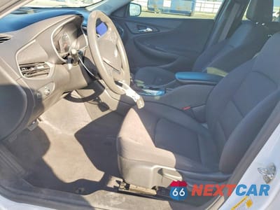 Zdjęcie 7 z 13 samochodu: 2022 CHEVROLET MALIBU LS VIN:1G1ZB5STXNF208888 - miniatura