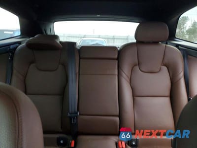 Zdjęcie 10 z 12 samochodu: 2021 VOLVO XC60 T5 MOMENTUM VIN:YV4102RK1M1695171 - miniatura