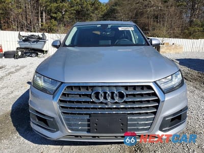 Piąte zdjęcie samochodu w środku: 2018 AUDI Q7 PREMIUM PLUS VIN:WA1LAAF72JD016371 - miniatura