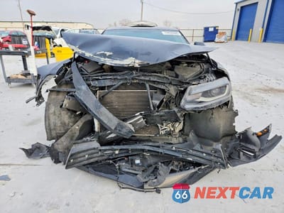 Piąte zdjęcie samochodu w środku: 2017 CHEVROLET CAMARO LT VIN:1G1FB1RS6H0180104 - miniatura