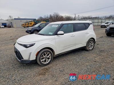 2023 KIA SOUL LX KNDJ23AUXP7843562 - główne zdjęcie licytacji z USA - miniatura