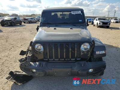 Piąte zdjęcie samochodu w środku: 2023 JEEP GLADIATOR SPORT VIN:1C6HJTAGXPL516184 - miniatura