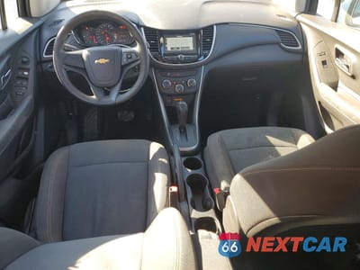 Zdjęcie 8 z 14 samochodu: 2017 CHEVROLET TRAX LS VIN:KL7CJKSB3HB104581 - miniatura