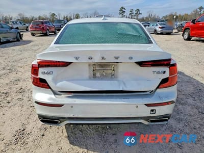 Zdjęcie 6 z 13 samochodu: 2019 VOLVO S60 T6 R-DESIGN VIN:7JRA22TM3KG014740 - miniatura