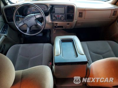 Zdjęcie 8 z 12 samochodu: 2006 GMC SIERRA K2500 HEAVY DUTY VIN:1GTHK23U56F176054 - miniatura