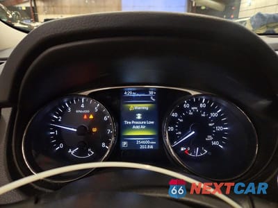 Zdjęcie 9 z 12 samochodu: 2016 NISSAN ROGUE S VIN:JN8AT2MV2GW133643 - miniatura