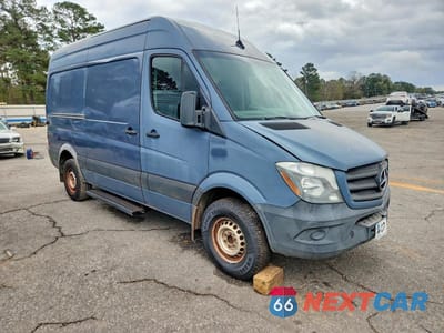 Czwarte zdjęcie samochodu z boku: 2018 MERCEDES-BENZ SPRINTER 2500 VIN:WD3PE7CD6JP635573 - miniatura
