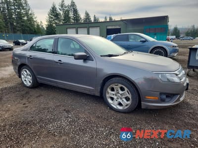 Czwarte zdjęcie samochodu z boku: 2010 FORD FUSION SE VIN:3FAHP0HA7AR158645 - miniatura