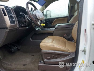 Zdjęcie 7 z 12 samochodu: 2017 GMC SIERRA K2500 DENALI VIN:1GT12UEY3HF182483 - miniatura