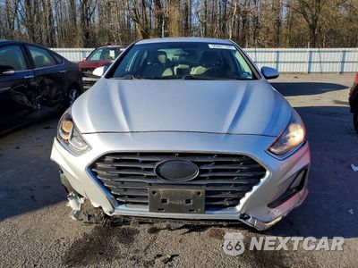 Piąte zdjęcie samochodu w środku: 2018 HYUNDAI SONATA SE VIN:5NPE24AF2JH659938 - miniatura