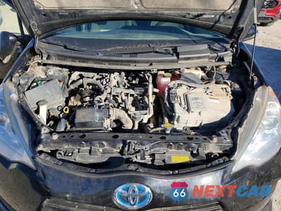 Zdjęcie 11 z 12 samochodu: 2012 TOYOTA PRIUS C VIN:JTDKDTB36C1502452 - miniatura