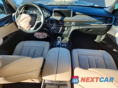 Zdjęcie 8 z 14 samochodu: 2014 BMW X5 XDRIVE35I VIN:5UXKR0C57E0H27148 - miniatura
