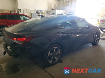 Trzecie zdjęcie samochodu z tyłu: 2023 HYUNDAI ELANTRA SEL VIN:5NPLS4AG0PH110912 - miniatura