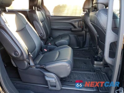 Zdjęcie 11 z 12 samochodu: 2025 TOYOTA SIENNA WOODLAND EDITION VIN:5TDCSKFC7SS200135 - miniatura