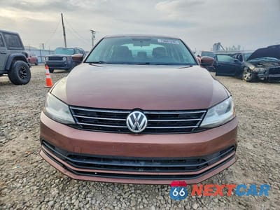 Piąte zdjęcie samochodu w środku: 2017 VOLKSWAGEN JETTA S VIN:3VW167AJ6HM371849 - miniatura