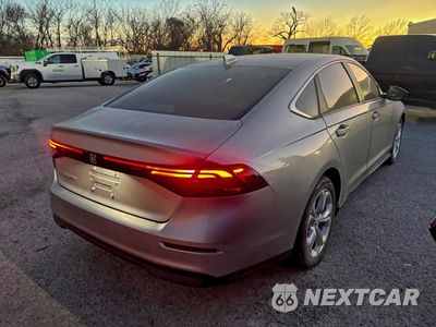 Czwarte zdjęcie samochodu z boku: 2023 HONDA ACCORD LX VIN:1HGCY1F22PA002987 - miniatura