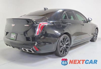 Trzecie zdjęcie samochodu z tyłu: 2022 CADILLAC CT4-V VIN:1G6DH5RL0N0125224 - miniatura