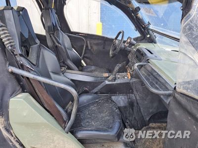 Piąte zdjęcie samochodu w środku: 2018 CAN-AM Commander Max DPS 1000R VIN:3JBKBAX26JJ000216 - miniatura