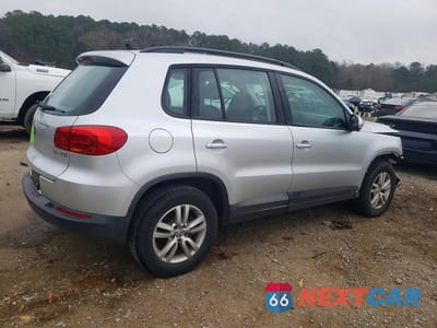 Trzecie zdjęcie samochodu z tyłu: 2015 VOLKSWAGEN TIGUAN S VIN:WVGAV7AX1FW576823 - miniatura