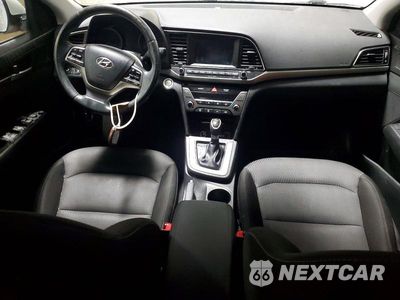 Zdjęcie 8 z 12 samochodu: 2017 HYUNDAI ELANTRA VALUE EDITION VIN:5NPD84LF7HH137954 - miniatura