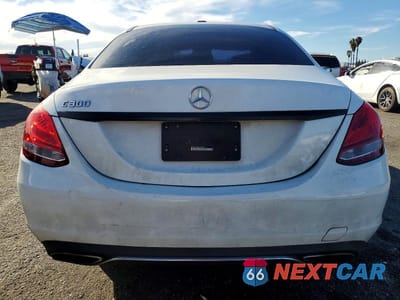 Zdjęcie 6 z 12 samochodu: 2016 MERCEDES-BENZ C 300 VIN:55SWF4JB5GU128194 - miniatura