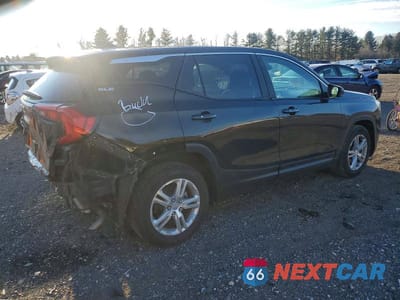 Trzecie zdjęcie samochodu z tyłu: 2021 GMC TERRAIN SLE VIN:3GKALMEV7ML390275 - miniatura