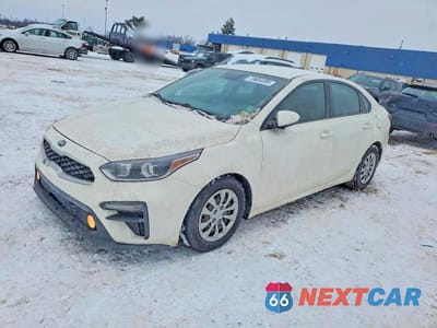 2020 KIA FORTE FE 3KPF24AD8LE173161 - główne zdjęcie licytacji z USA - miniatura
