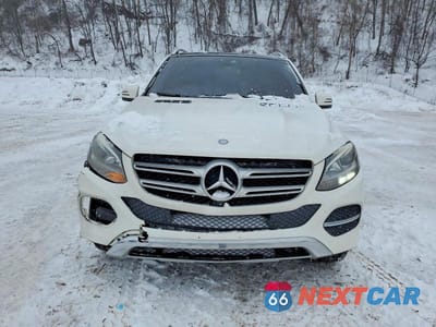 Piąte zdjęcie samochodu w środku: 2016 MERCEDES-BENZ GLE 350 4MATIC VIN:4JGDA5HB9GA725193 - miniatura
